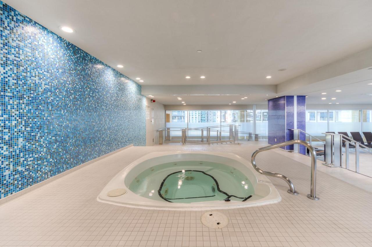 Newly Renovated Cozy Condo/Union Station Toronto Eksteriør billede