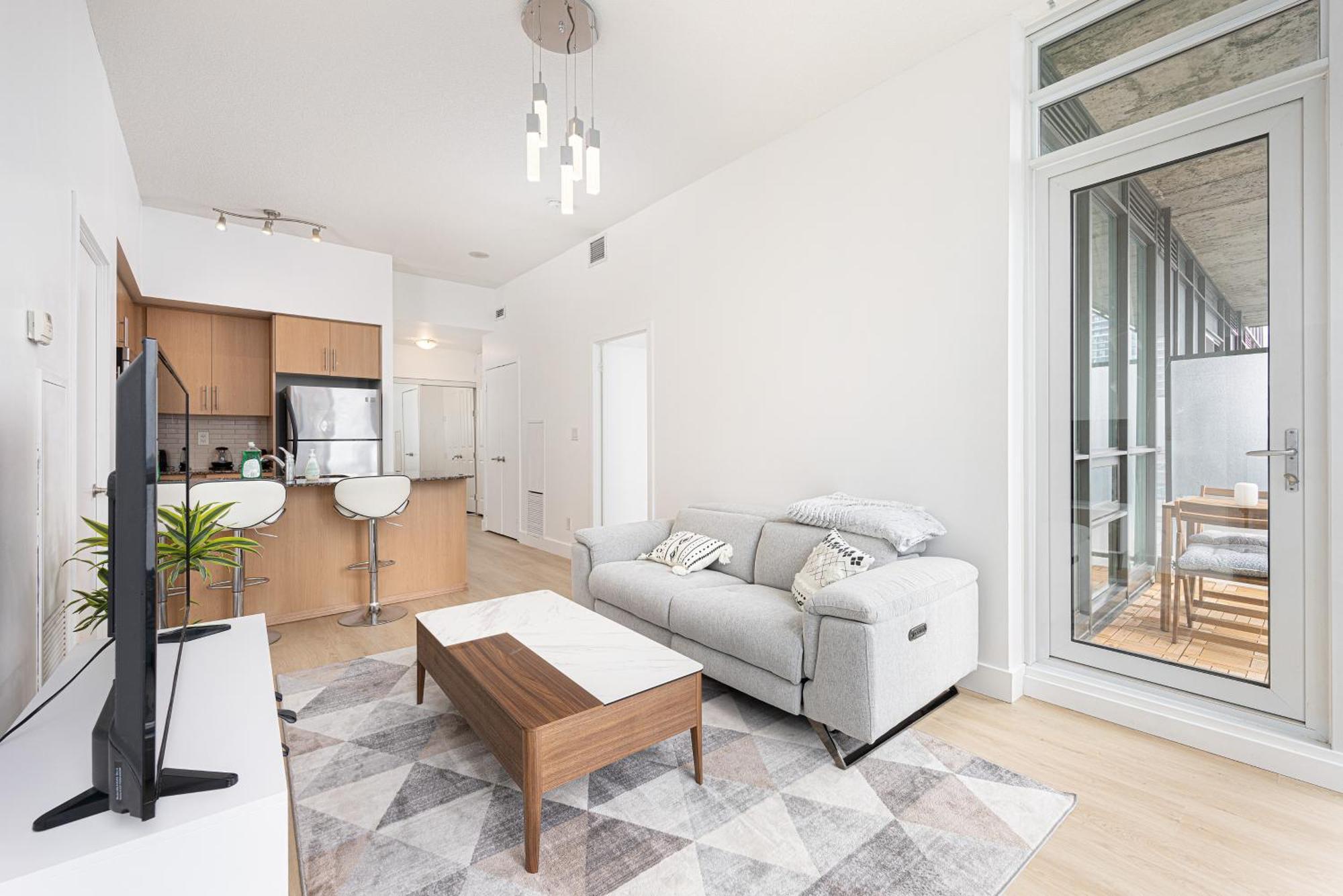 Newly Renovated Cozy Condo/Union Station Toronto Eksteriør billede