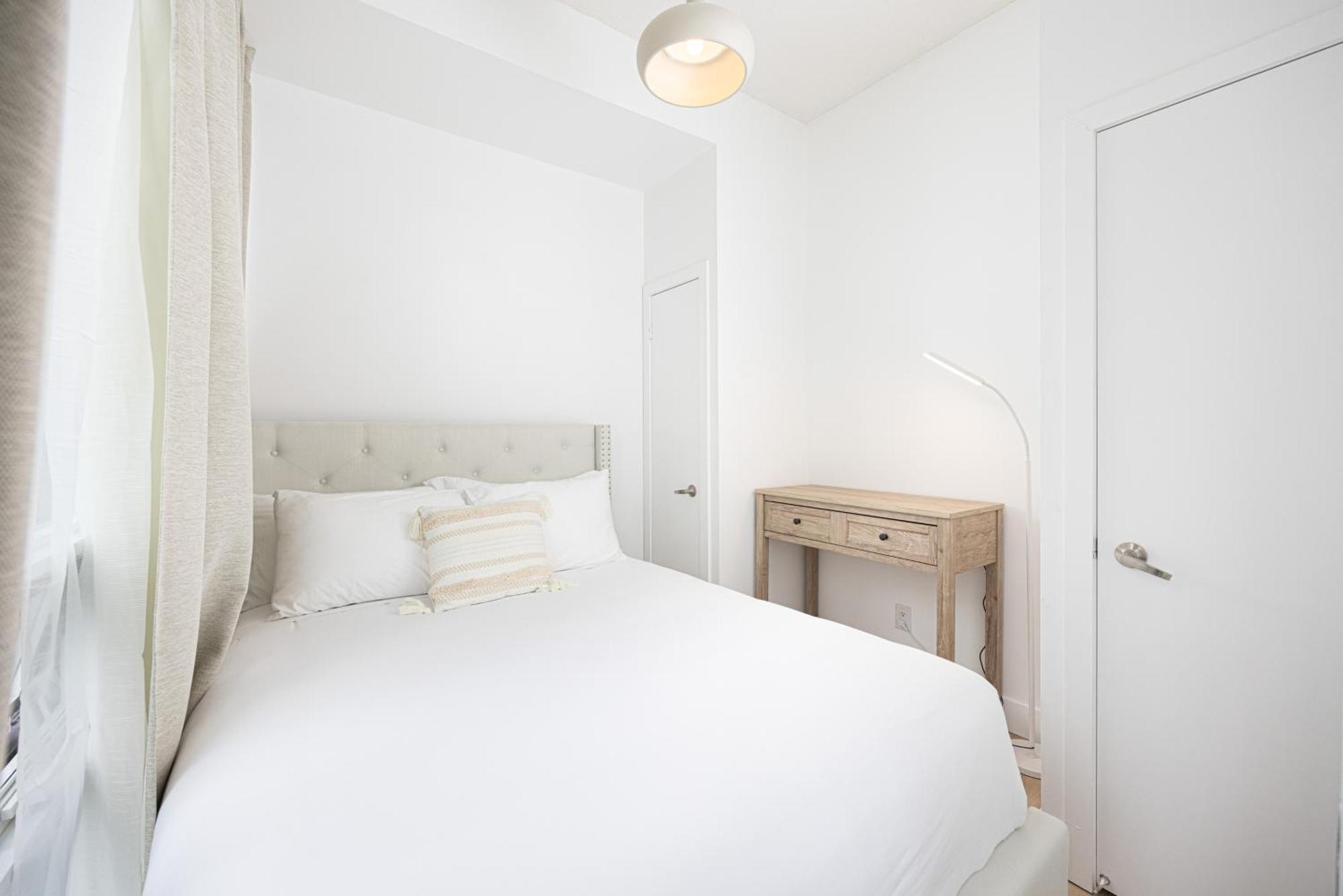 Newly Renovated Cozy Condo/Union Station Toronto Eksteriør billede